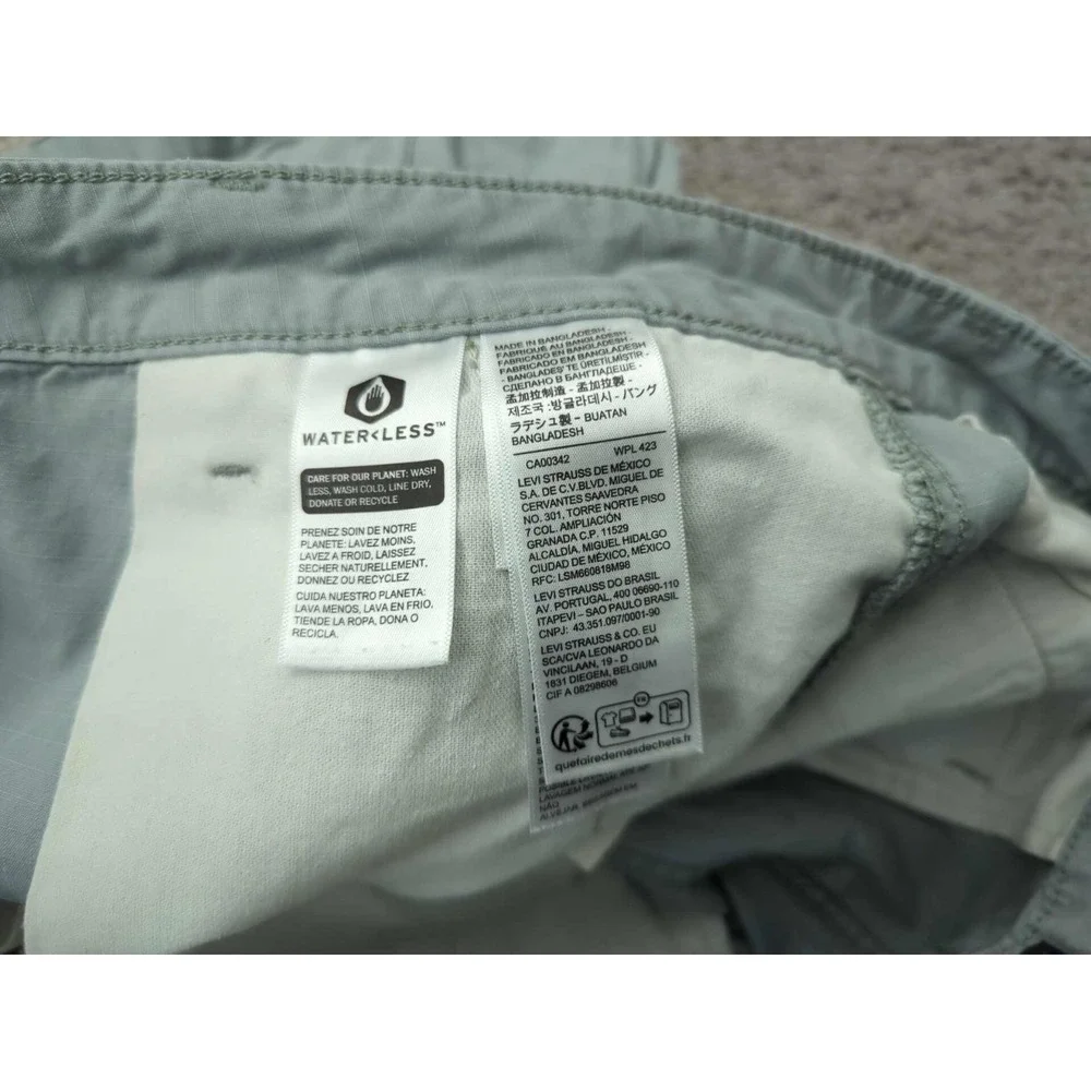 Levi's Strauss Cargo Shorts Mens 36 Gray Inseam: 7.5